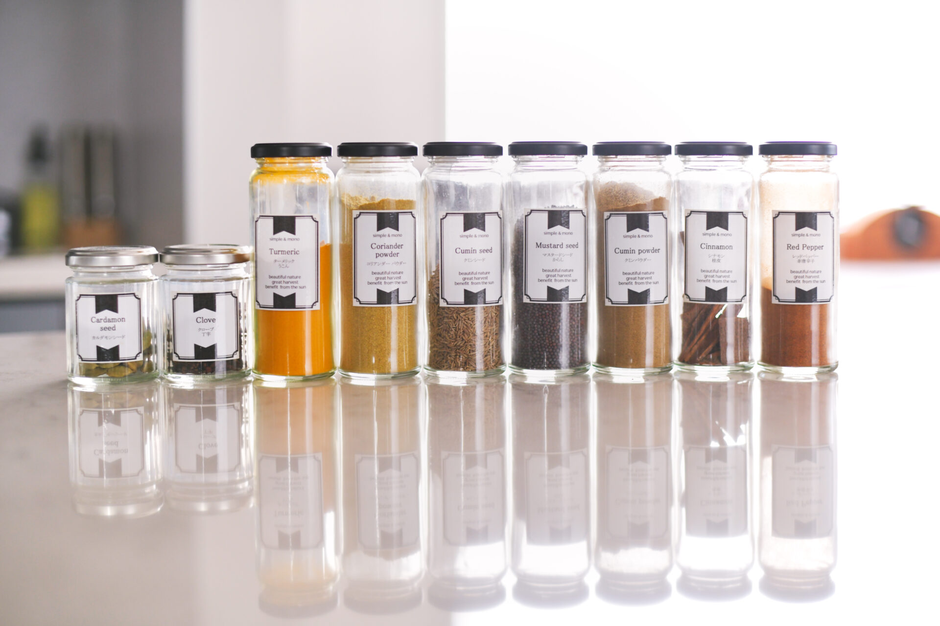 つながる動線、広がる視線。2×4工法でも実現できたお家。