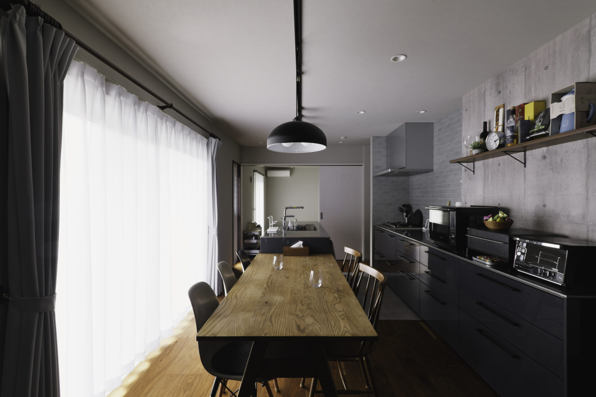 リノベーション事例_木造2階戸建て 築12年_リビング_施工後_鈴木 栄弥_エントリエ