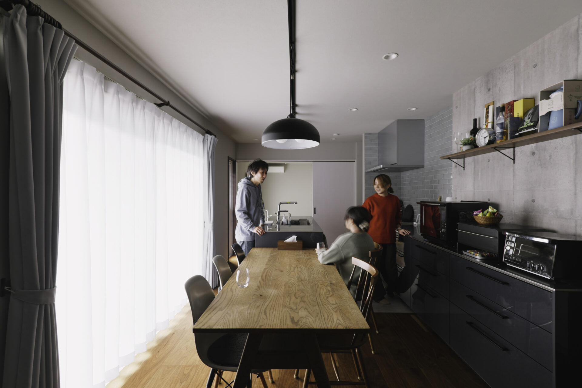 リノベーション事例_木造2階戸建て 築12年_リビング_施工後_鈴木 栄弥_エントリエ