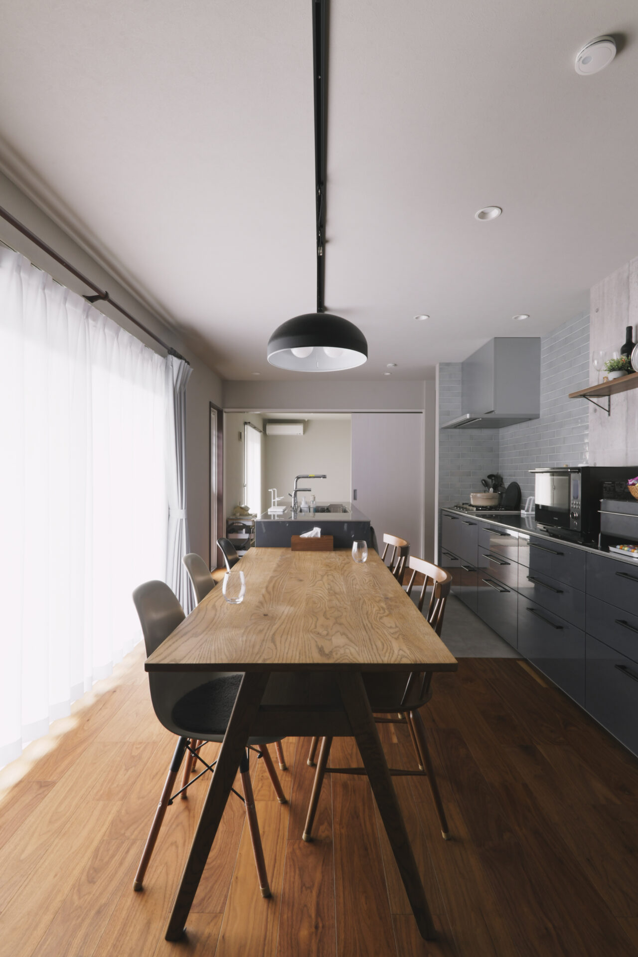 リノベーション事例_木造2階戸建て 築12年_リビング_施工後_鈴木 栄弥_エントリエ