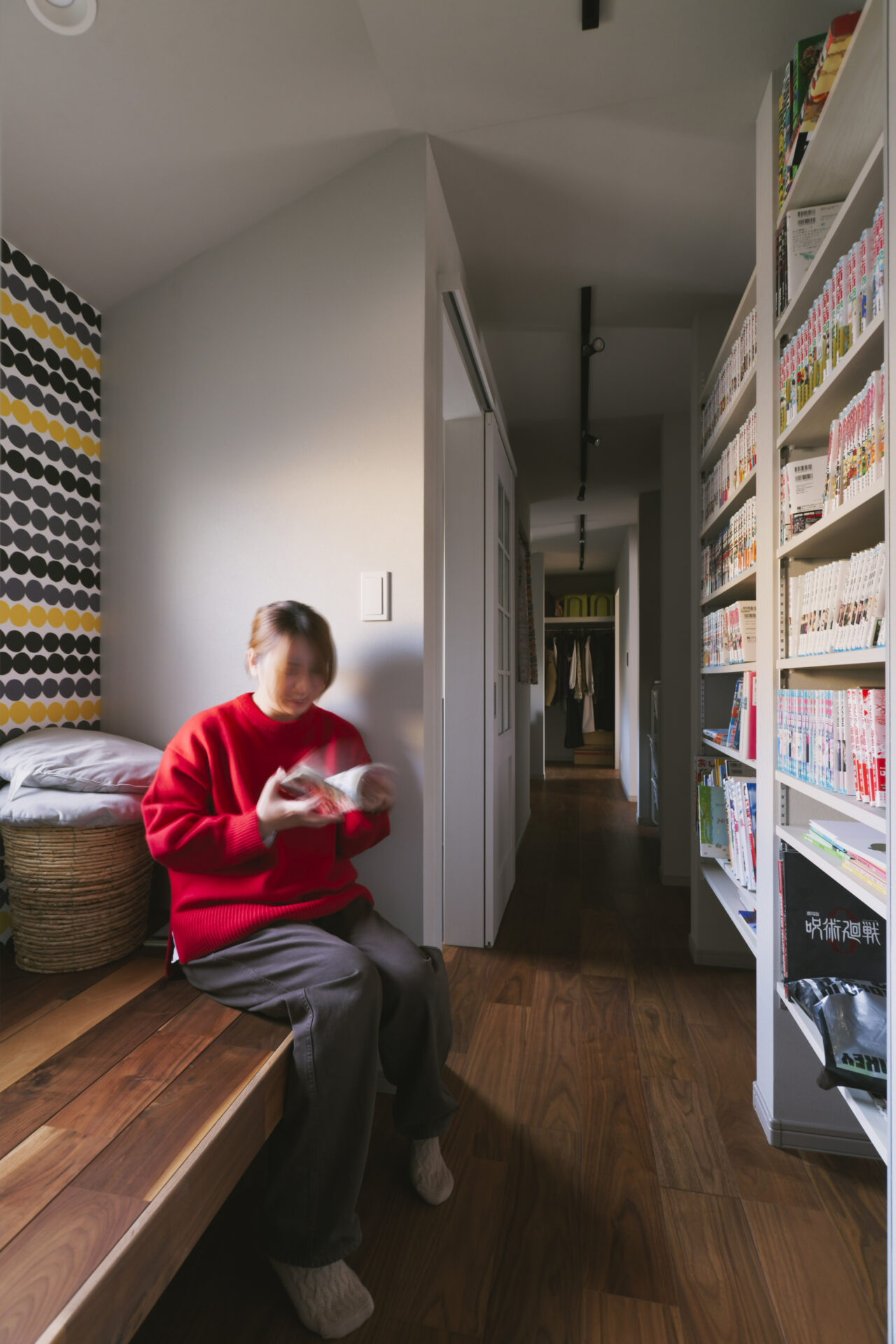 リノベーション事例_木造2階戸建て 築12年_廊下_施工後_ヌック_鈴木 栄弥_エントリエ