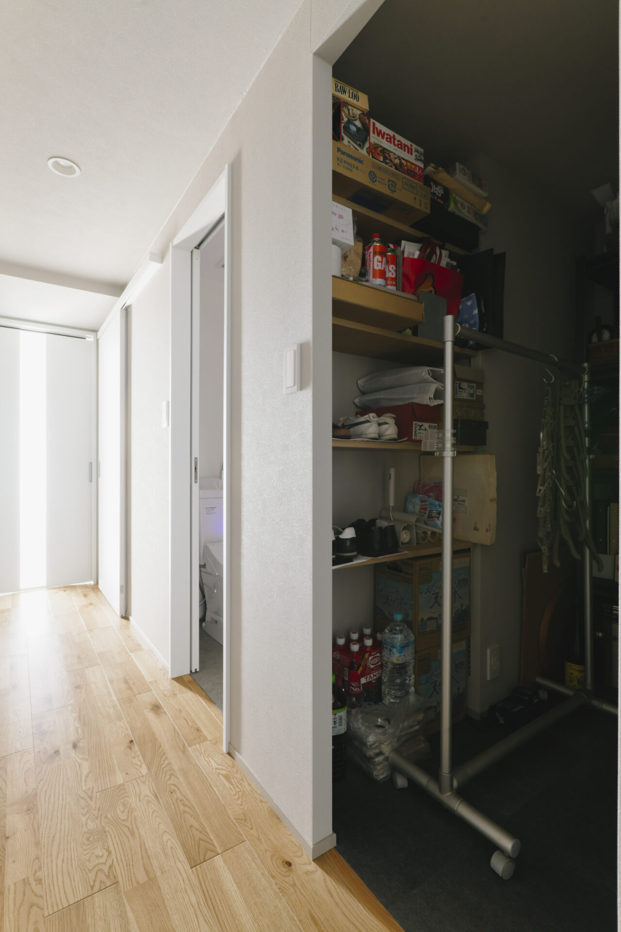 リノベーション事例_マンション・RC造_クローゼット_施工後_収納_二見 奈々絵 _エントリエ