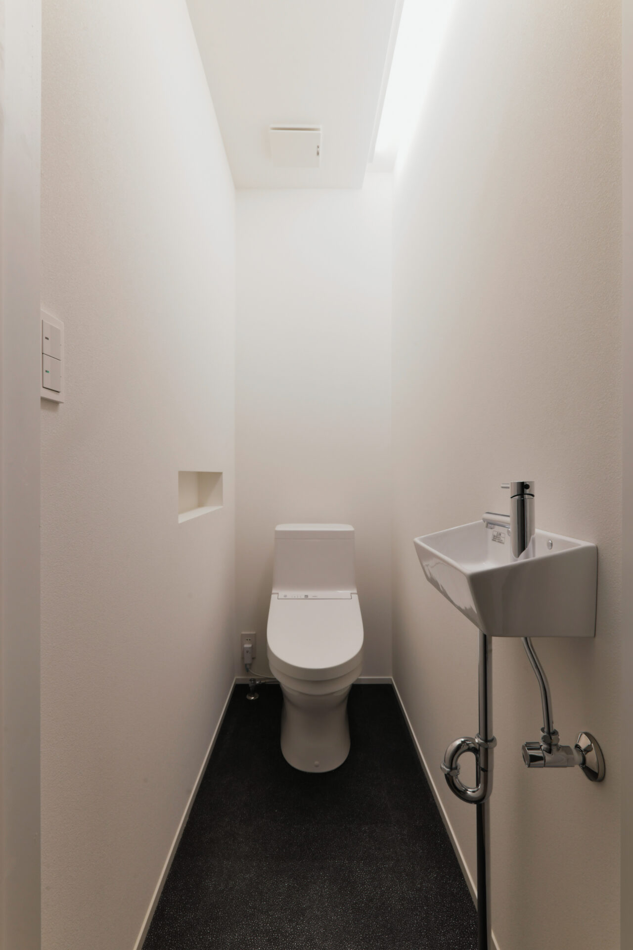 大人が‟はしゃぐ家”。思い出の戸建てを自分たちらしくデザインし、第二の居場所に。