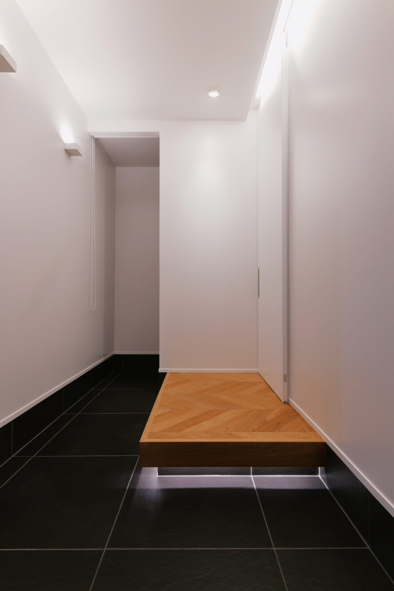 大人が‟はしゃぐ家”。思い出の戸建てを自分たちらしくデザインし、第二の居場所に。