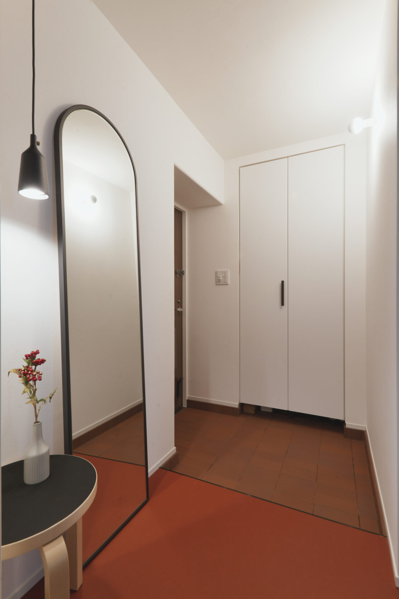 リノベーション事例_マンション・RC造_玄関_施工後_二見 奈々絵_エントリエ