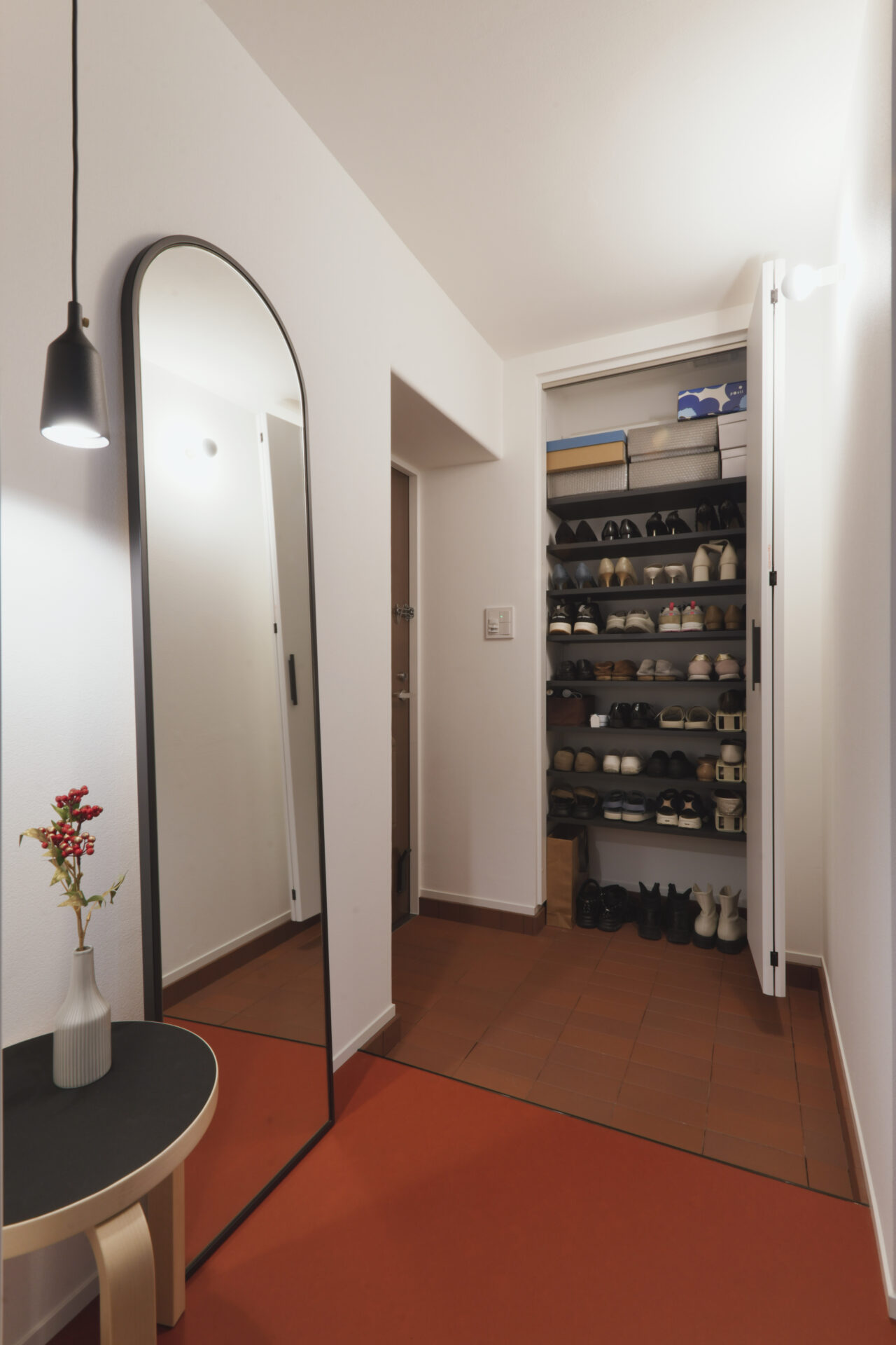 リノベーション事例_マンション・RC造_玄関_施工後_二見 奈々絵_エントリエ