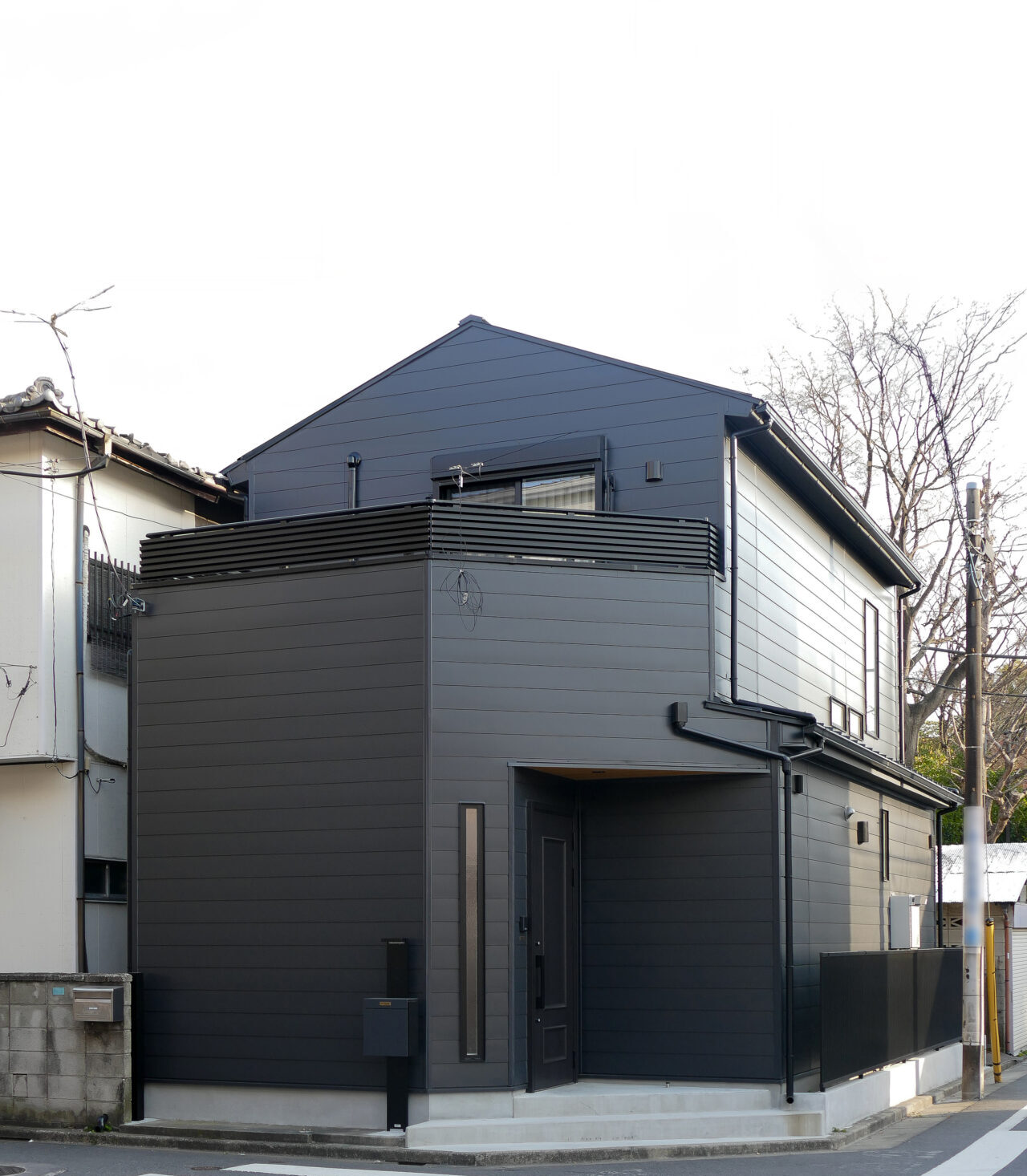 大人が‟はしゃぐ家”。思い出の戸建てを自分たちらしくデザインし、第二の居場所に。 | リノベーション事例 #86