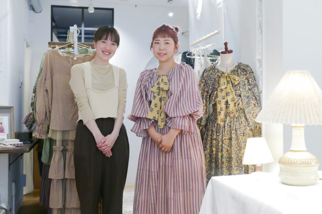 パフスリーブワンピースbou.design_スーホルムヴィンテージランプsoon_イベント開催_エントリエマガジン