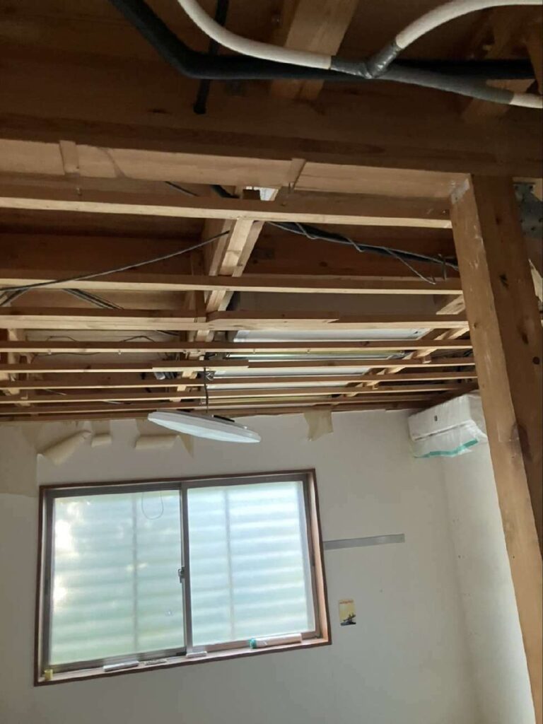 戸建て_リノベーション_解体現場_1日目の解体作業_澤雄太_エントリエ