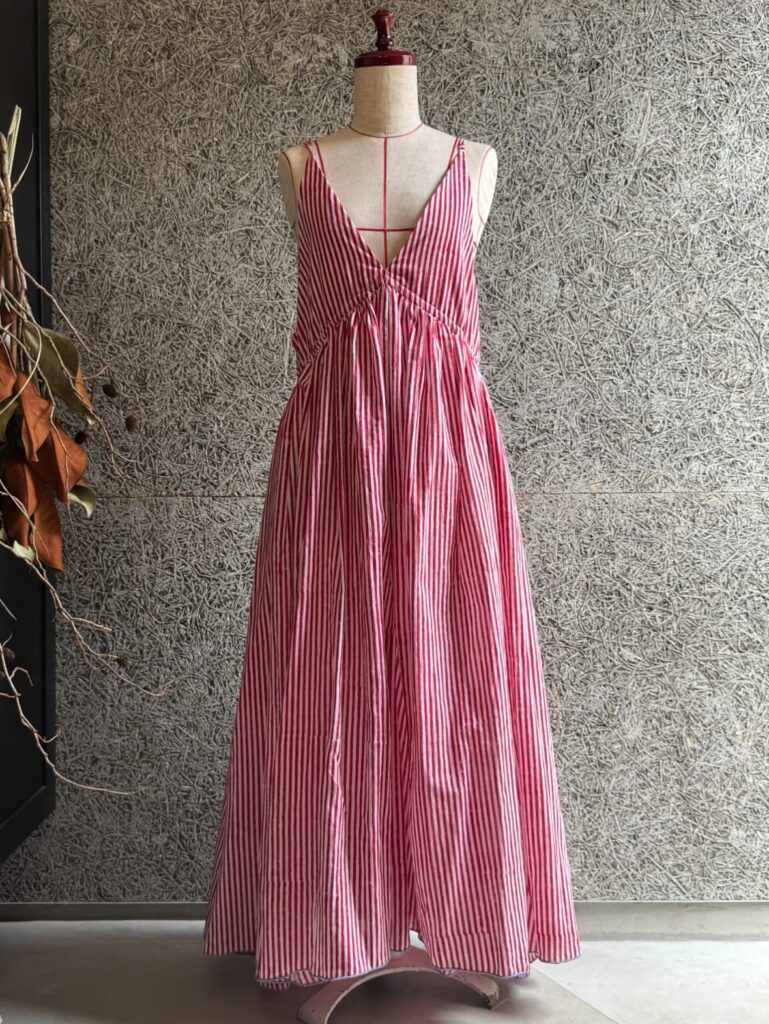 エントリエマガジン_愛しいものたち_作家さん紹介_bou.design_パフスリーブワンピース
