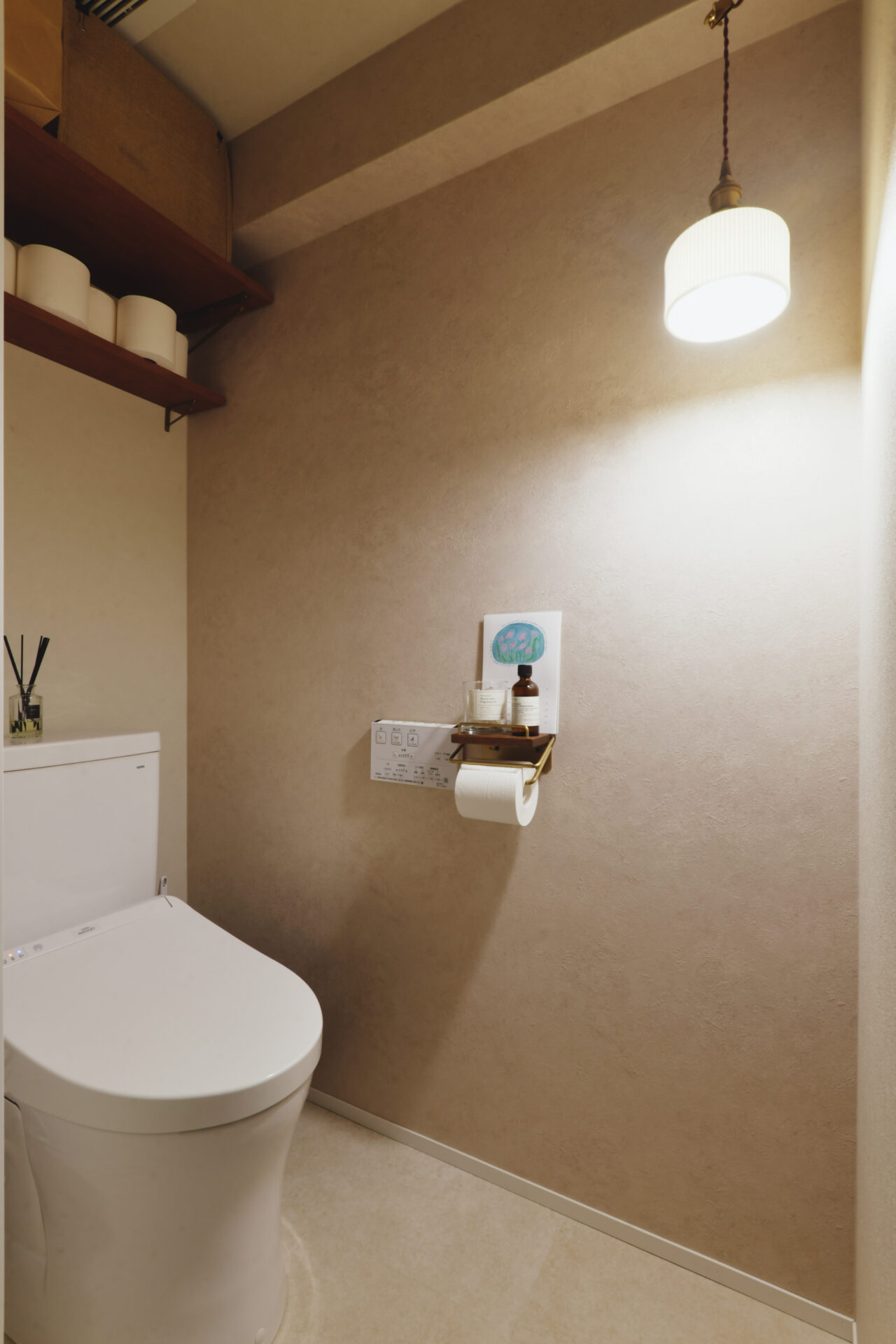 段差でつなぐ、素材で分ける。日常にリズムがうまれる、心地よい動線のお家