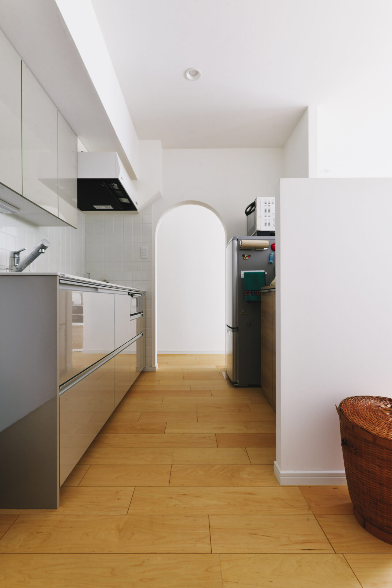 光が満ちるフルフラットな住まい。私の毎日を軽やかにする、快適フルリノベーション