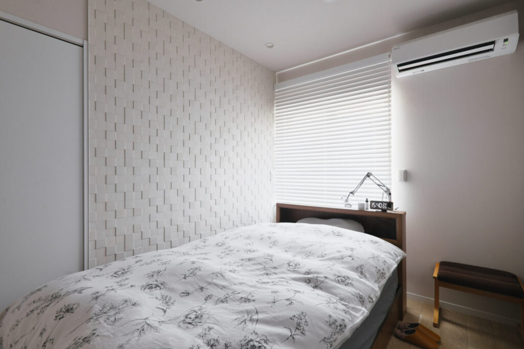 リノベーション事例_戸建て_寝室_エコカラット_施工後_田畑照子_エントリエ