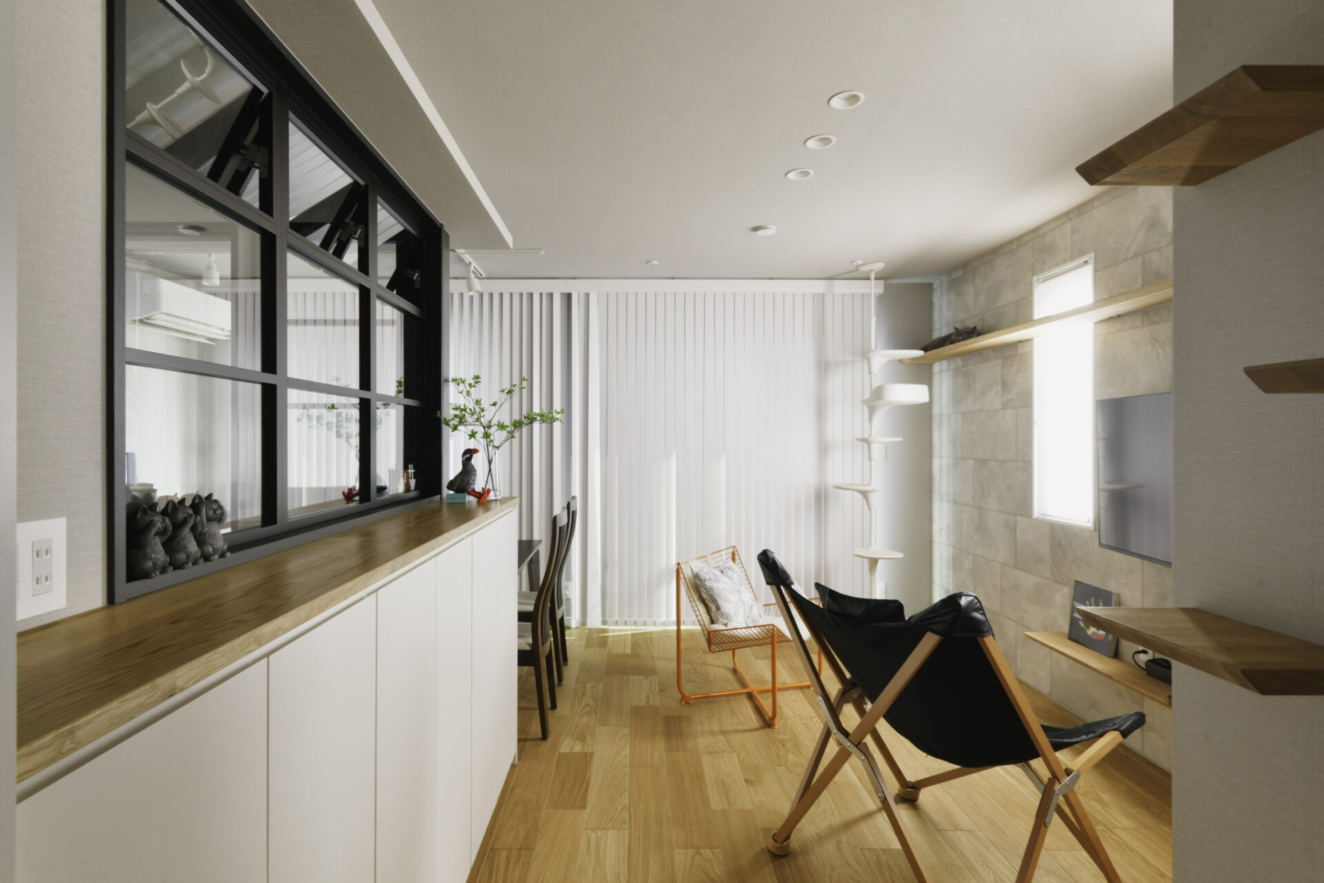 リノベーション事例_戸建て_リビング_キャットウォーク_施工後_田畑照子_エントリエ