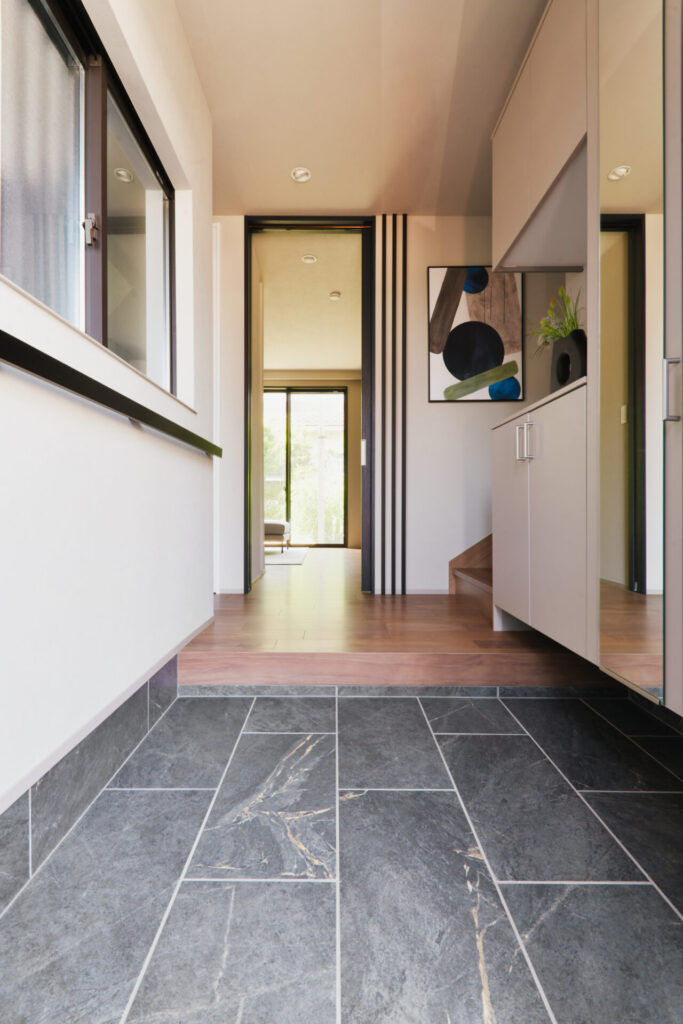 リノベーション事例_戸建て_玄関_施工後_田畑照子_エントリエ