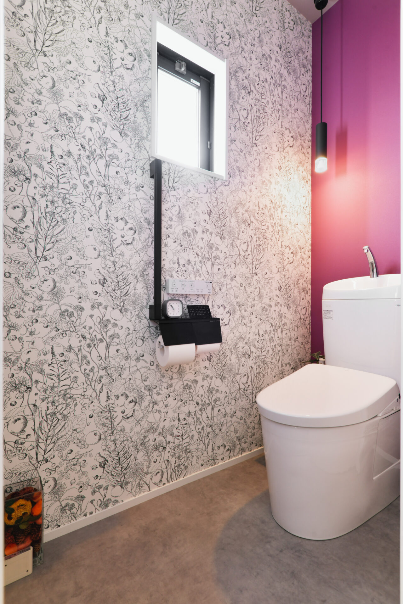 リノベーション事例_戸建て_トイレ_施工後_田畑照子_エントリエ