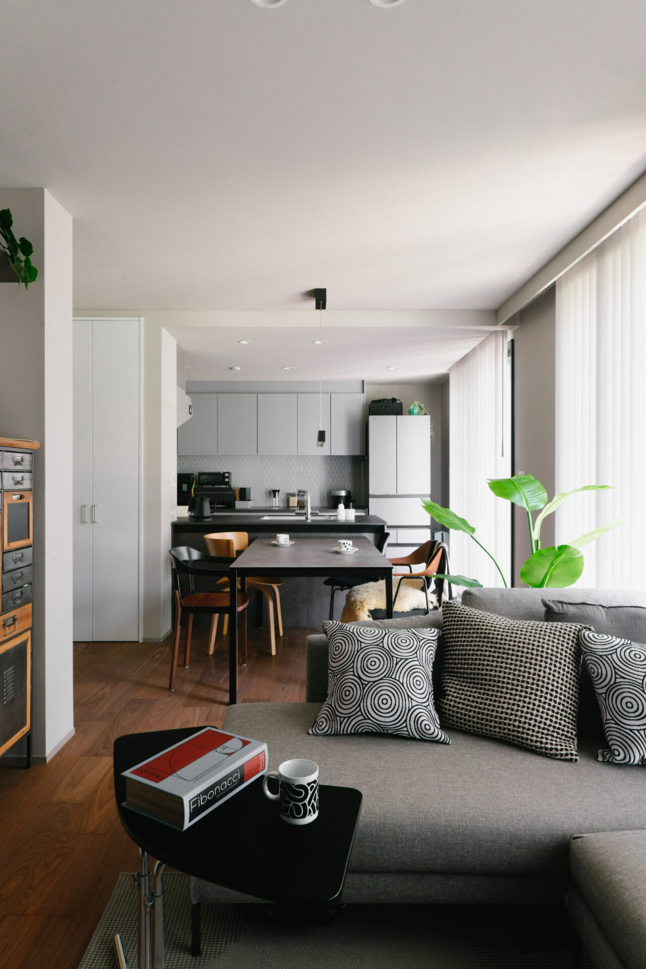 リノベーション事例_戸建て_リビング_キッチン_施工後_田畑照子_エントリエ