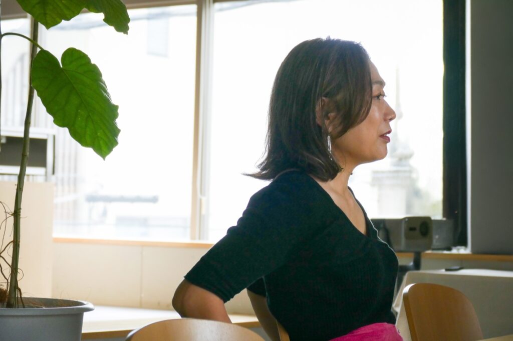 ときには「正しさ」を忘れて、市井の人たちの言葉をつむぐ|ライター イトウヒロコさん_エイミーズトーク_エントリエ マガジン