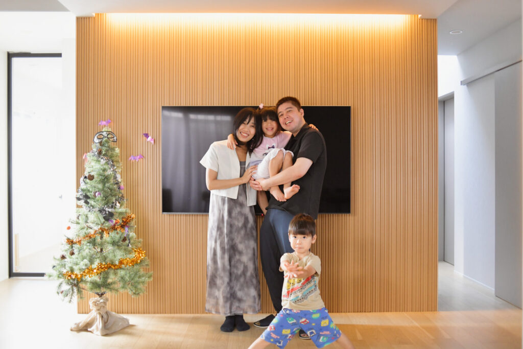 戸建て_リノベーション_２世帯_リビング_キッチン_ロフト_小林めぐみ担当_エントリエ