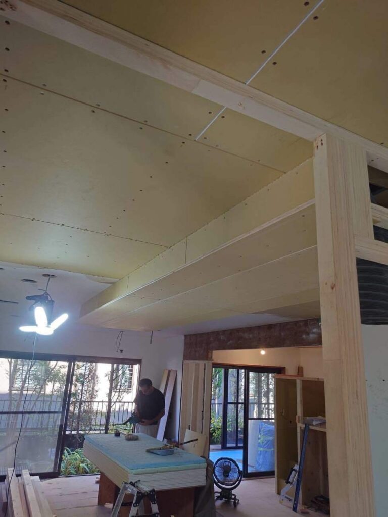 ゆーさんの現場からこんにちは_改装工事_澤雄太_エントリエ