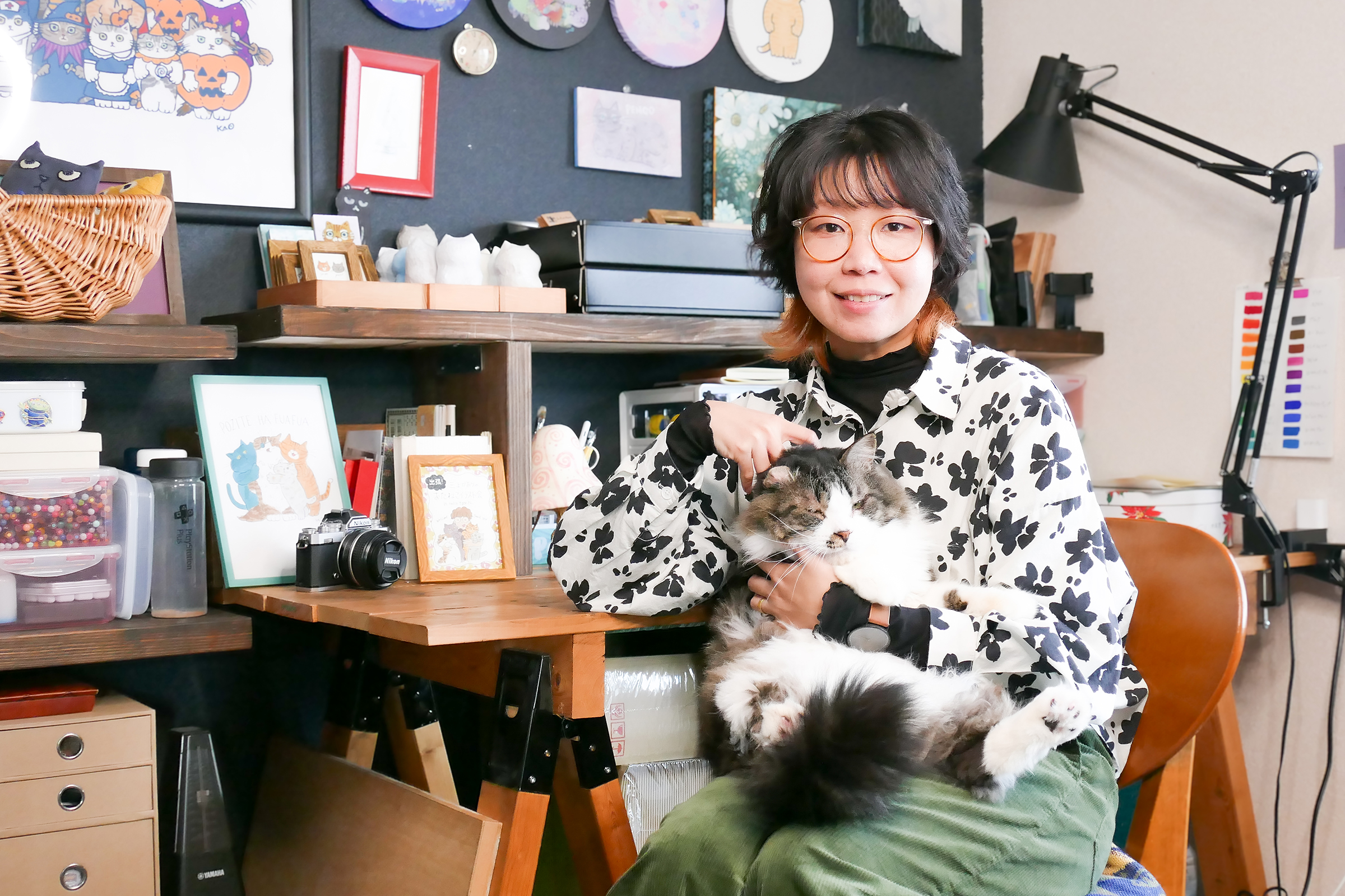 テディベア　絵描きと猫 テディとにゃんこの仲良しコンビ💖 Teddy and the kitten—best buddies