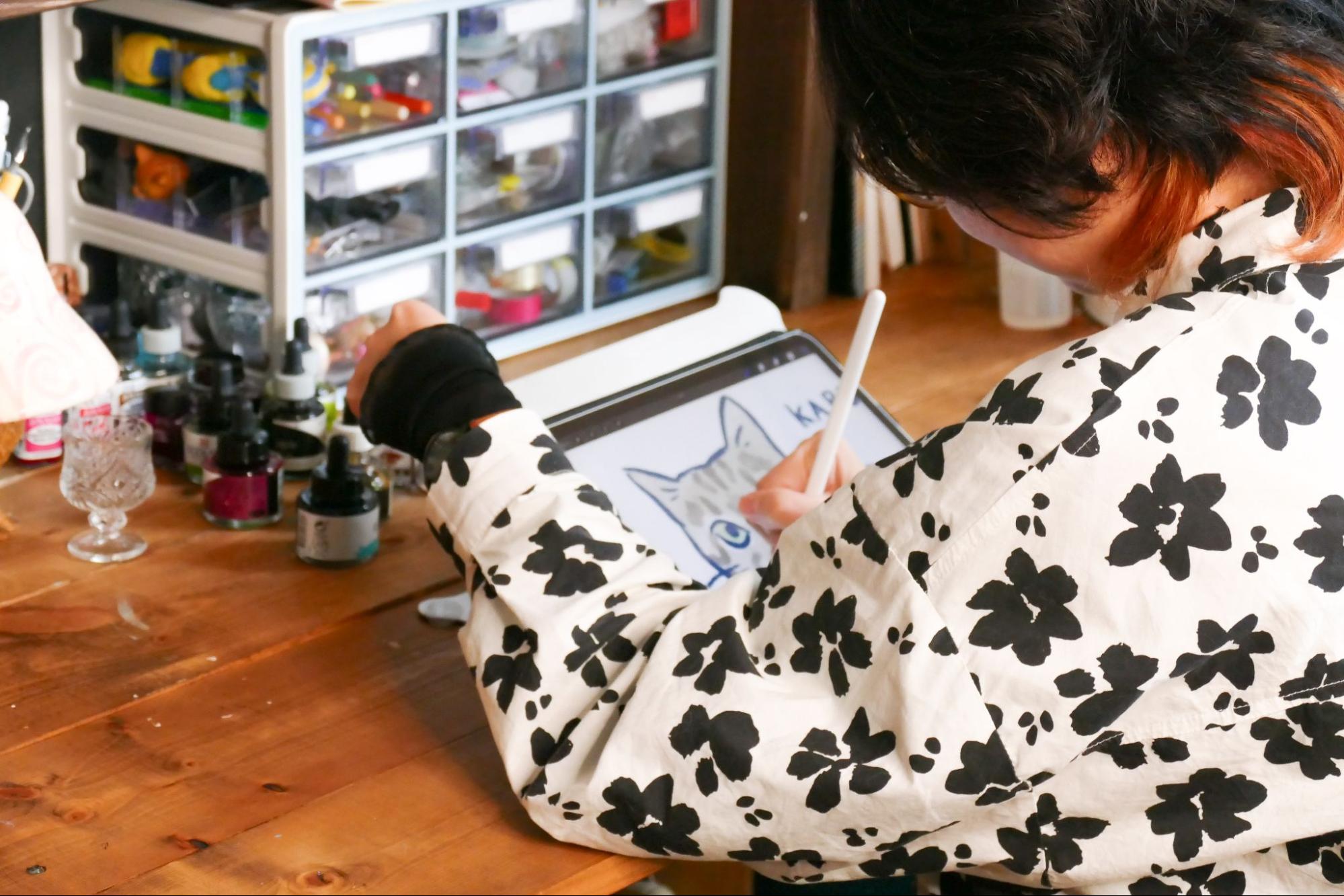 描くことと猫と ― 700匹を描いて見えたもの_イラストレーター 三上かおりさん_エントリエwebマガジン