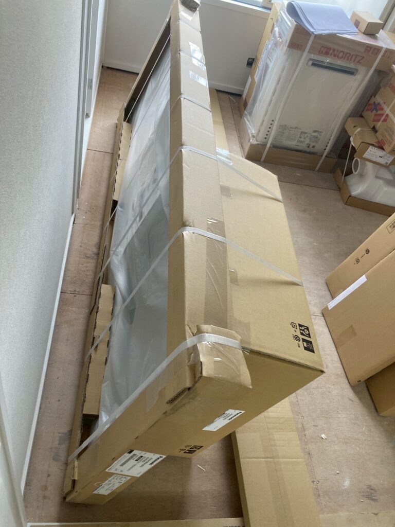 パーツで届いたキッチン