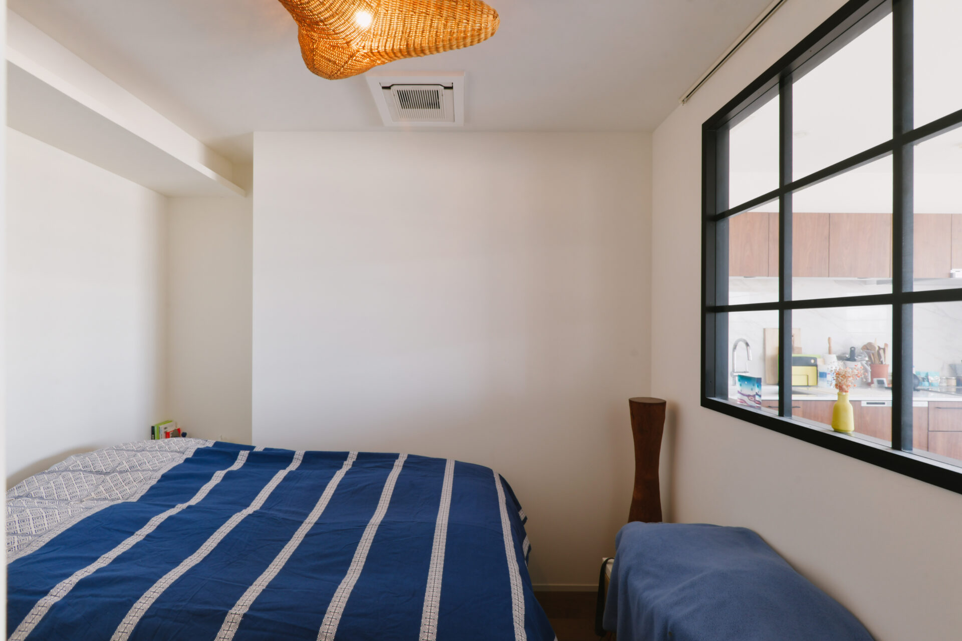 マンション_リノベーション_室内窓_寝室_北島 一広担当_エントリエ