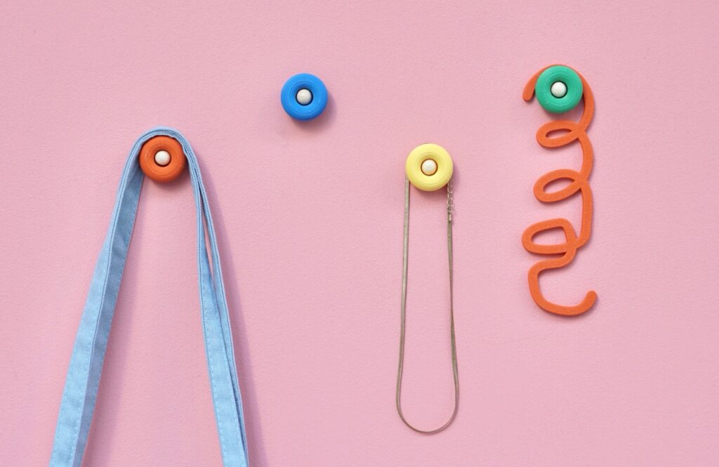 ノベルティdonuts pin