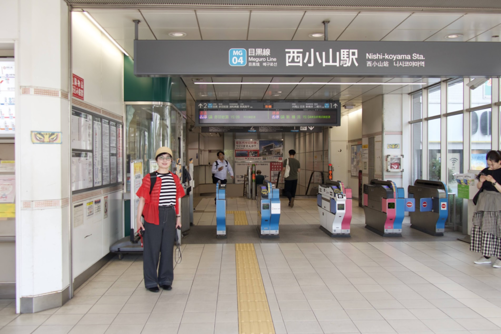 西小山駅に立つ村田